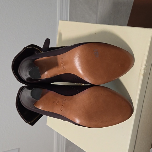 New Coach Leather Boots - Picture 6 of 6